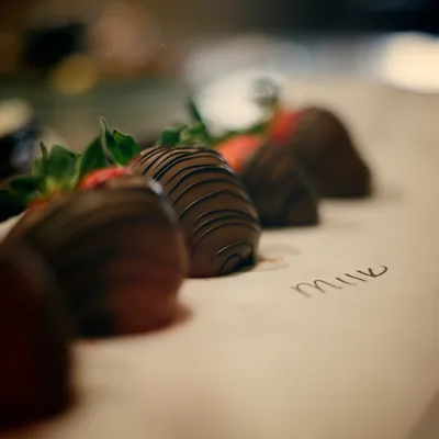 Chocolate Strawberries - Dozen - Hazel Hill Chocolate